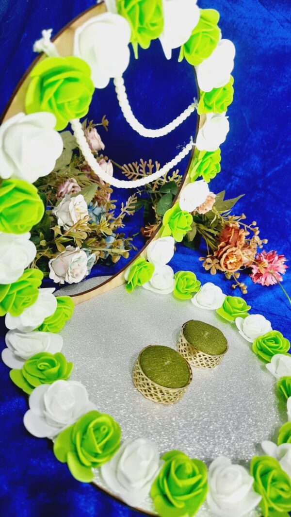 Green & White Floral Engagement Ring Platter - Image 3