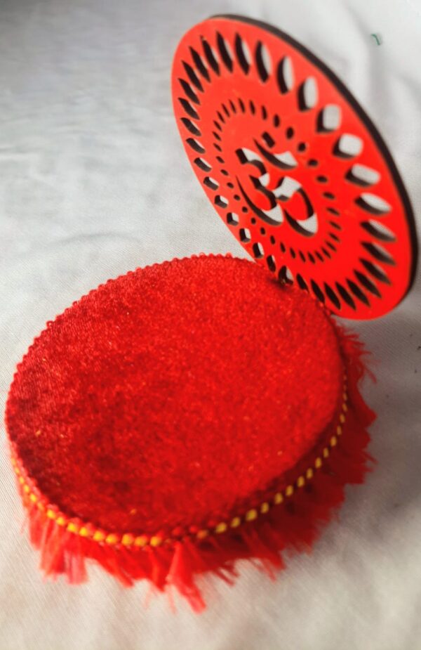 Velvet Pooja Aasan with Acrylic "ॐ" Backrest (Red Round Base) - Image 3