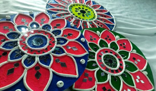 Handcrafted Rangoli-Inspired Decorative Wall Plates (Set of 3) - Image 3