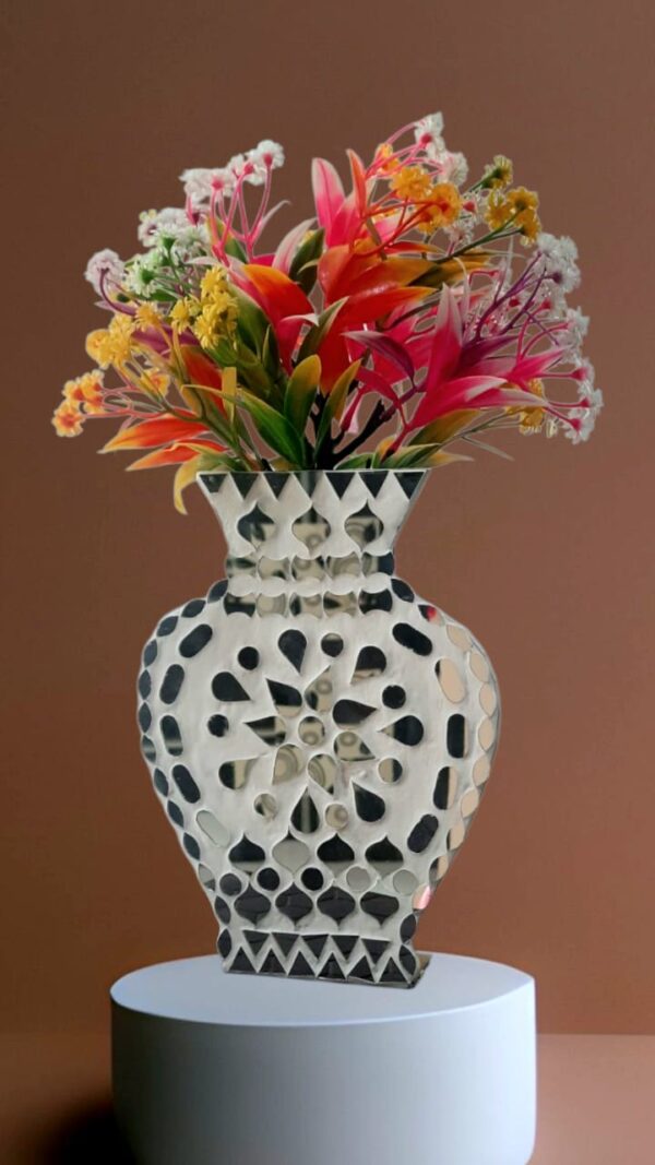 Decorative Wall Hanging Flower Pot - Image 3
