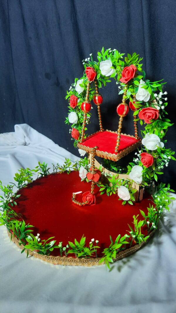 Floral Ring Kanha Jhoola - Image 2