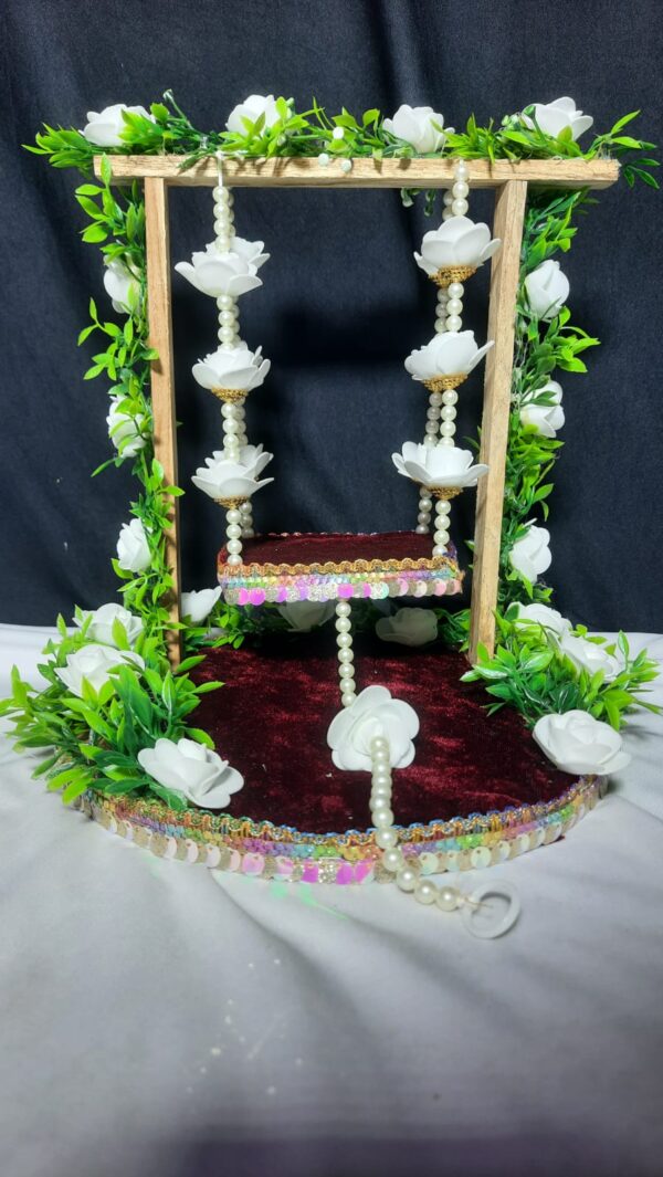 White Blossom Double-Tier Kanha Jhoola - Image 3