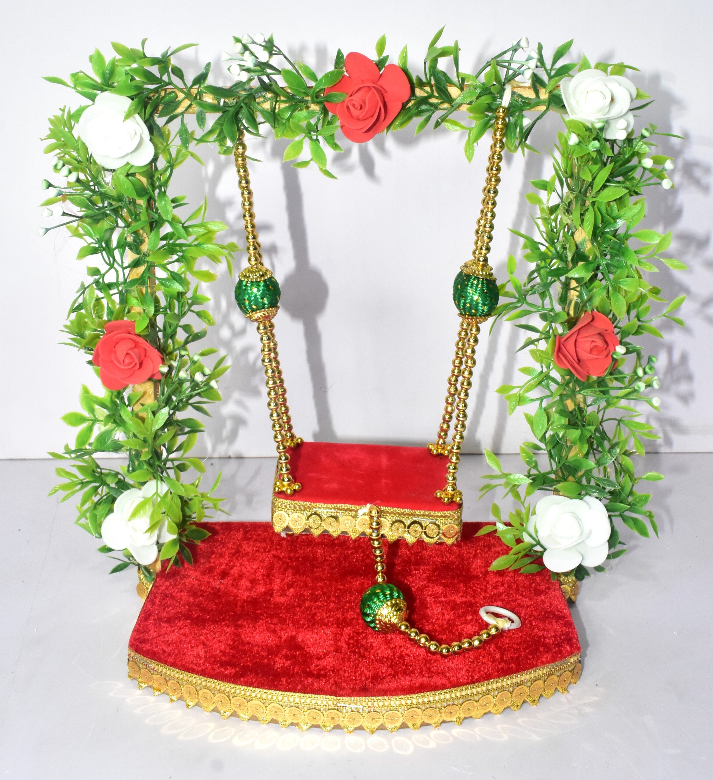Premium Floral Laddu Gopal Jhula – A Divine Blend of Beauty & Devotion