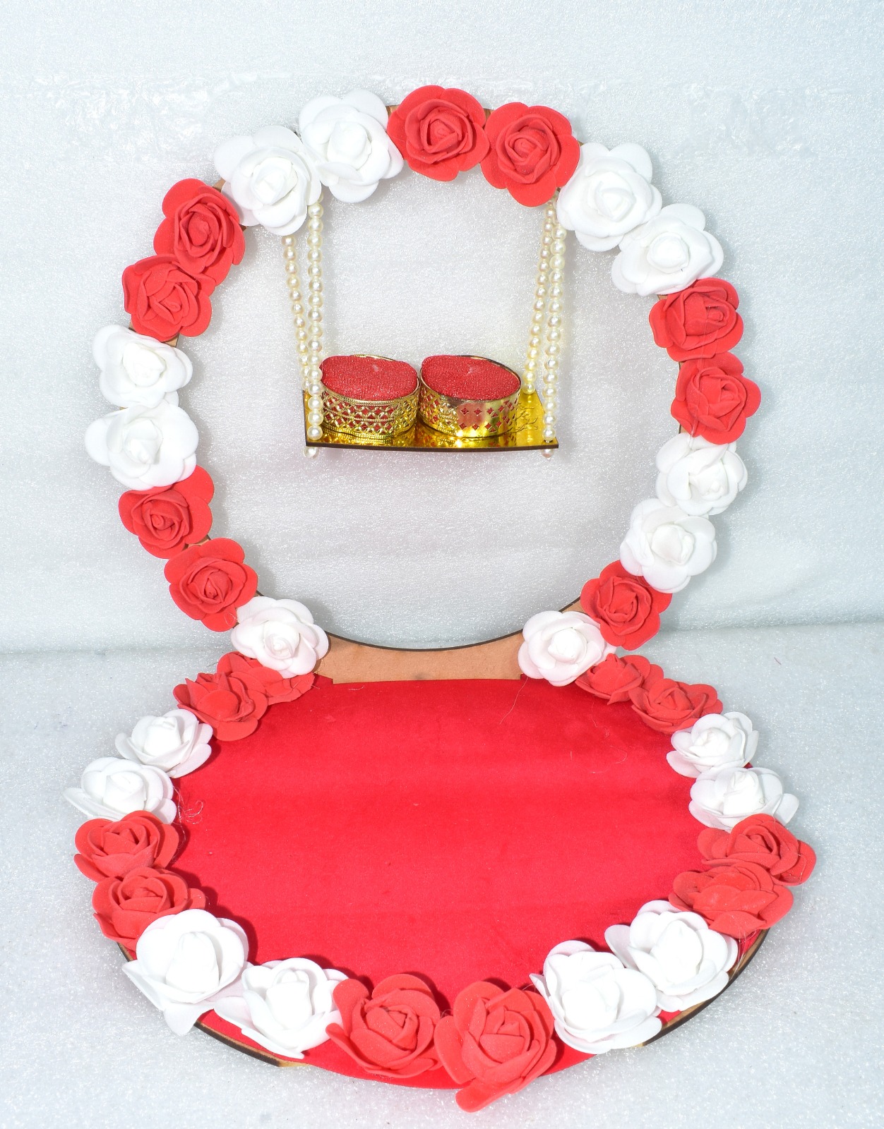 Elegant Rose Ring Tray with Swing – A Perfect Decorative Gift for Every Occasion